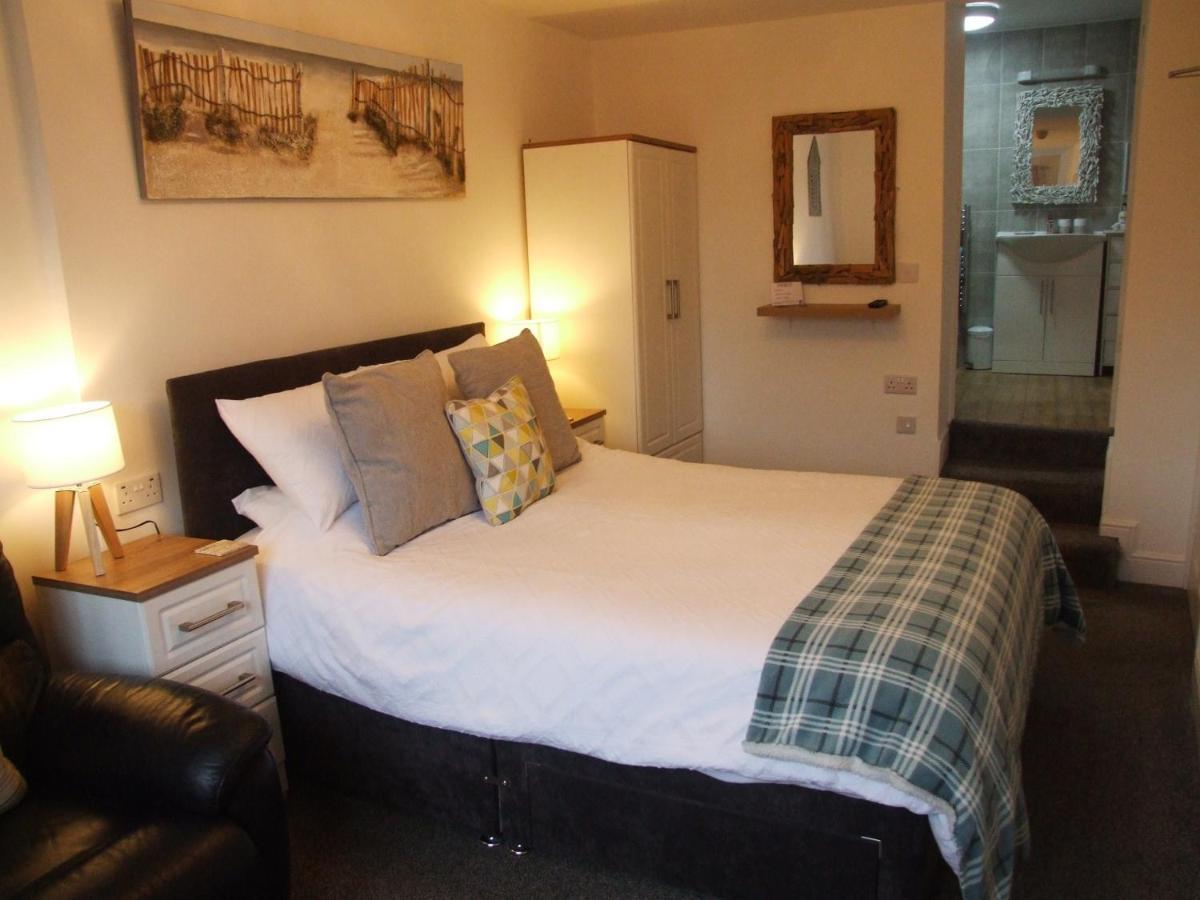 Coach Guest House Tenby Dış mekan fotoğraf