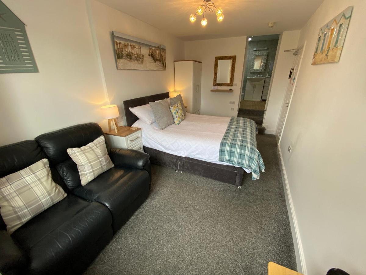 Coach Guest House Tenby Dış mekan fotoğraf